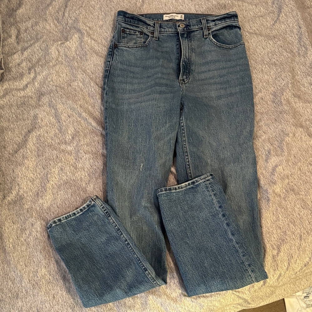 Abercrombie & Fitch The 90’s straight ultra high rise Jeans